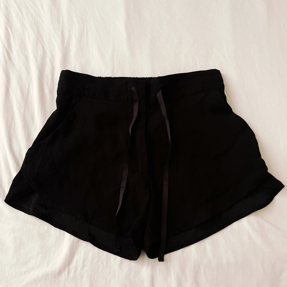 H&M Dress Shorts Black Size 4